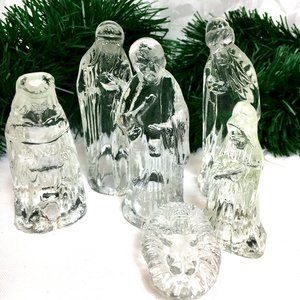 Small Clear Glass Manger Creche Scene Vintage